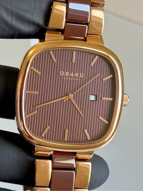 Obaku Timian Nut V282GDVNCN Linen Dial Date Two-Tone Men’s 42mm Dress Watch